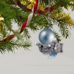 Hallmark Keepsake 2019 Mischievous Kitten Surprise Box Ornament